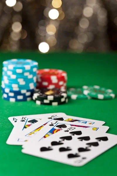 Live dealer multi-camera table broadcast